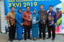 PRABUMULIH TERIMA PENGHARGAAN PAKARTI UTAMA II PHBS TINGKAT NASIONAL