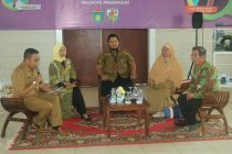 TALK SHOW EKONOMI KREATIF PENGUSAHA MUDA KOTA PRABUMULIH DI PENDOPOAN RUMAH DINAS WALIKOTA PRABUMULIH