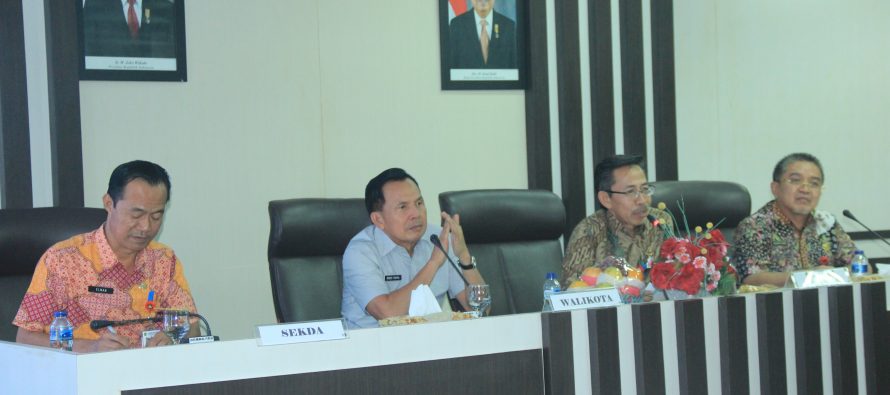 PENYAMBUTAN KEDATANGAN PERWAKILAN DARI PEMERINTAH DAERAH KABUPATEN SUKABUMI SUMATERA BARAT