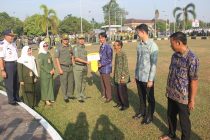 APEL BULANAN DAN PENYERAHAN MOBIL DUMP TRUCK  DARI KEMENTERIAN LINGKUNGAN HIDUP