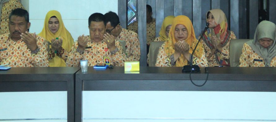 Penandatanganan Perjanjian Kerja Sama (MOU) Antara Pemkot Kota Prabumulih dengan Poltekes Kemenkes Palembang tentang Praktek kerja lapangan pada fasilitas pelayanan kesehatan dalam Kota Prabumulih Tahun 2020 di Ruang Rapat Lt.I Pemerintah Kota Prabumulih