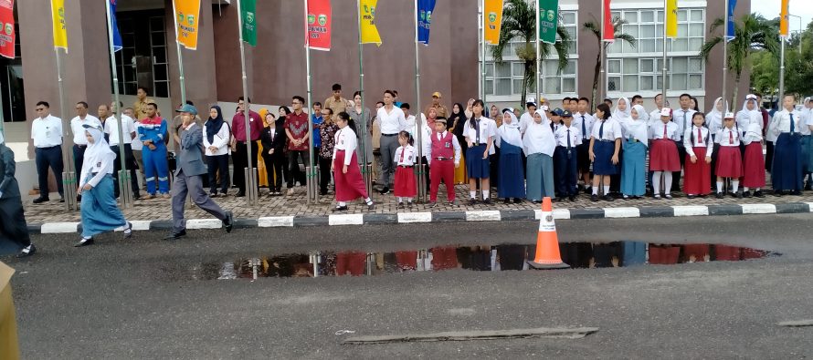 Apel Mingguan Sekaligus Pemberian Hadiah dan Piagam Lomba  HPSN HLHS