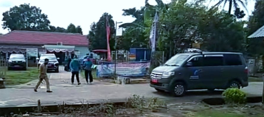 Kegiatan Komunikasi Informasi dan Edukasi kepada masyarakat terkait dengan pencegahan penyebaran covid-19 Sekaligus Pembagian Masker oleh TP-PKK Prabumulih