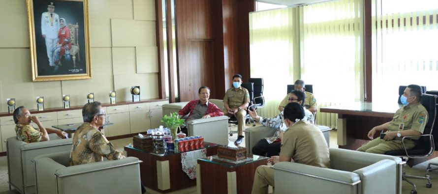 Audiensi Pengurus Vihara Vajra Bhumi Prabu sekaligus Penandatangan Prasasti Peresmian Bangunan Vihara Vajra Bhumi