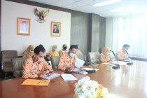 VIDCON Rapat Koordinasi dan Pokja AMPL dan Perumahan Tahun 2020 di Provinsi Sumatera Selatan di Ruang Sekretariat Gugus Tugas Covid-19 Pemerintah Kota Prabumulih