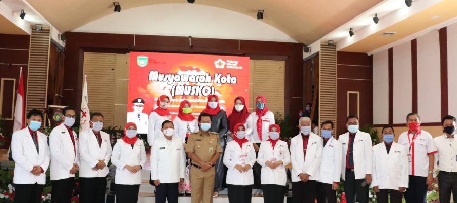 MUSYAWARAH KOTA PMI (MUSKO) KE IV SEKOTA PRABUMULIH di GEDUNG KESENIAN RUMAH DINAS WALIKOTA PRABUMULIH