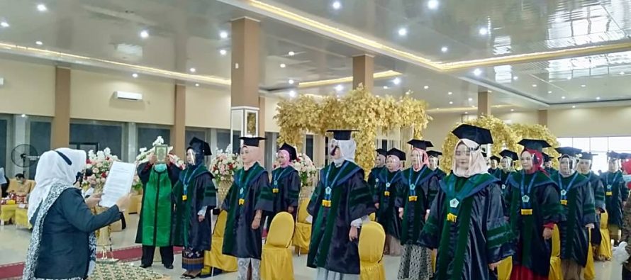 Wisuda dan Pelantikan Lulus Mahasiswi Akademi Kebidanan Rangga Husada Prabumulih Angkatan X Tahun Akademik 2019/2020