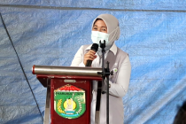 Walikota Prabumulih H.Ridho Yahya Bagikan Sembako, Masker dan Kartu BPJS Ketenagakerjaan Teruntuk Petugas Kebersihan Kota Prabumulih