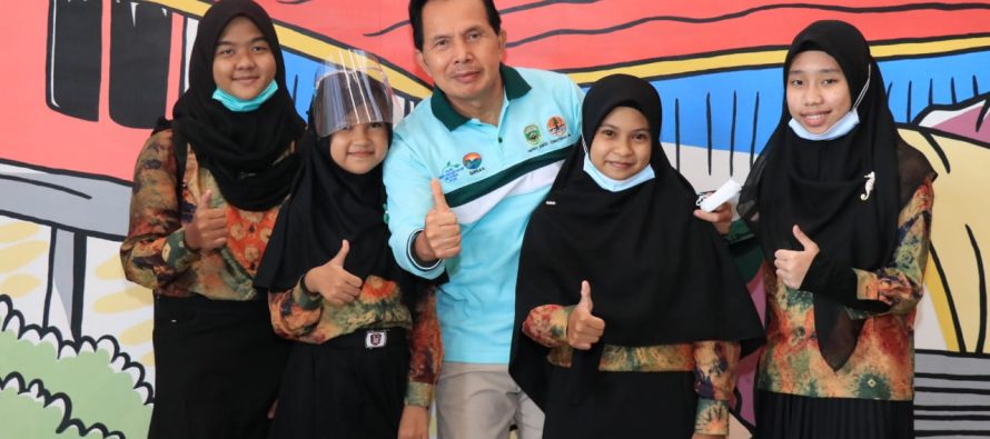 Pemerintah Kota Prabumulih menerima Penghargaan Juara Umum Lomba Hari Lingkungan Hidup Tingkat Prov Sumsel.