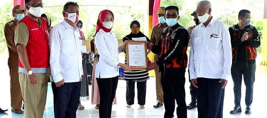 Asisten I Hadiri Donor Darah dan Pemeriksaan Kesehatan di Pasar Tradisional Cambai