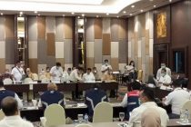 Rapat Percepatan Pembangunan Jalan Tol Di Sumatera Selatan Di Ruang Emporio Hotel Arista Palembang