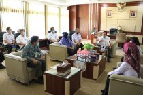 PT Pertamina EP Asset 2 bersama BASMA (yayasan baituzzakah pertamina) menyerahkan kunci rumah hasil pembangunan/perehapan rumah tidak layak huni yang ada di kota prabumulih