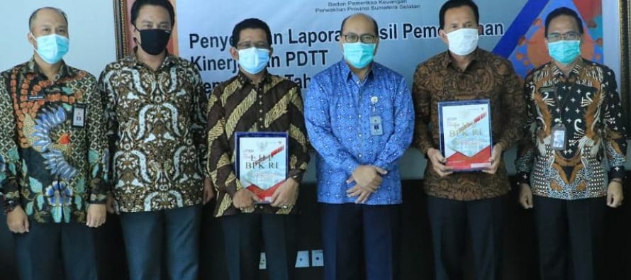 Penyerahan Laporan Hasil Pemeriksaan Kinerja Atas Efektivitas Pengelolaan Sistem Pemerintah Berbasis Elektronik (SPBE) TA 2019-2020