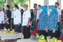 Penyerahan Bantuan Pemerintah Kota Prabumulih Gerobak dan Etalase Kepada Pedagang Keliling dan Kuliner Serta Pinjaman Modal Usaha