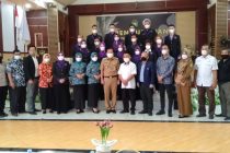 Pengukuhan dan Pelantikan Kepengurusan Perhimpunan Hotel dan Restoran Indonesia (PHRI) di Kota Prabumulih Tahun 2021-2026. Di Gedung Kesenian Rumah Dinas Walikota Prabumulih.