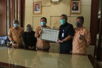 Penandatanganan Komitmen Raperda Pembangunan Pertanian Tanaman Pangan Dan Hortikultura Provinsi Sumatera Selatan