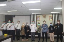 PENADATANGANAN PERJANJIAN KERJA SAMA ANTARA PEMERINTAH KOTA PRABUMULIH DENGAN BPJS KETENAGAKERJAAN CABANG MUARA ENIM DAN BPJS KESEHATAN CABANG PRABUMULIH di RUANG RAPAT Lt.I PEMERINTAH KOTA PRABUMULIH