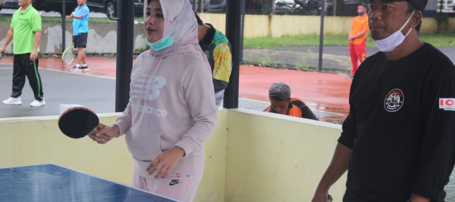 Senam bersama di halaman Pemerintah Kota Prabumulih