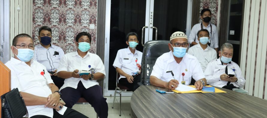 Vidcon Rapat Koordinasi dalam rangka peningkatan kualitas pelayanan publik di lingkungan kementerian dalam negeri dan pemerintahan daerah di Ruang Rapat Kominfo Lt.II Pemerintah Kota Prabumulih
