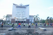 Senam Di Halaman Kantor Pemerintah Kota Prabumulih