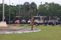 Walikota Prabumulih Ir. H. Ridho Yahya., MM memimpin apel pagi mingguan di halaman kantor Pemerintah Kota Prabumulih