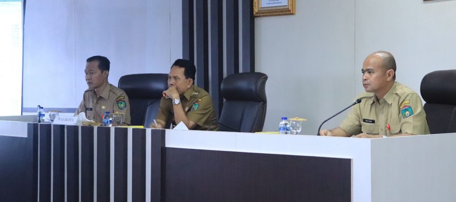 Rapat Bersama Lurah dan Perangkat Daerah di Lantai 1 Kantor Pemerintah Kota Prabumulih