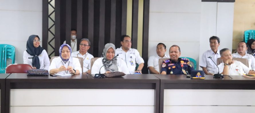 Rapat Membahas Persiapan Kunjungan Kerja Wakil Menteri Pertanian dalam Rangka Budidaya Tanaman Nanas di Kelurahan Karang Jaya Kota Prabumulih.