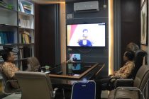 Rapat Koordinasi Uji Publik Terkait Penyusunan Rancangan Peraturan Presiden Mengenai Penguatan Pendampingan Pembangunan di Ruang Rapat BAPPEDA Lantai III Kantor Pemerintah Kota Prabumulih