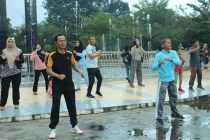 Pemerintah Kota Prabumulih bersama Bagian Organisasi Kota Prabumulih menyelenggarakan kegiatan senam bersama di Taman Prabujaya Kota Prabumulih