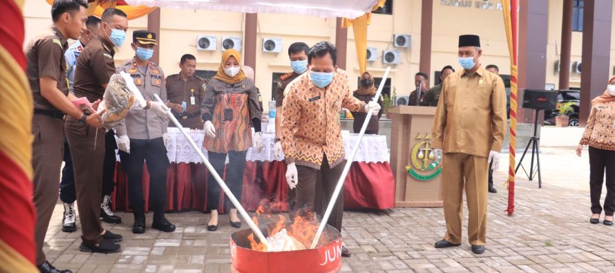 Pemusnahan Barang Bukti Narkotika Di Halaman Kantor Kejaksaan Negeri Prabumulih