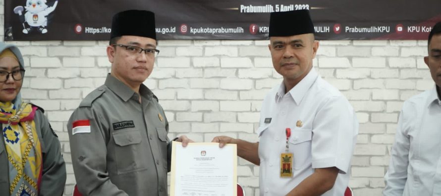 Asisten I Pemerintah Kota Prabumulih Hadiri Rapat Pleno Terbuka Rekapitulasi Daftar Pemilih Sementara ( DPS ) Pemilihan Umum Tahun 2024