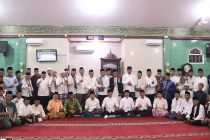 Walikota dan Wakil Walikota Prabumulih bersama jajaran Pemerintah kota Prabumulih Laksanakan Peringatan Malam Nuzul Qur’an di Masjid Agung Nur Arafah