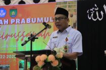 Asisten III Kota Prabumulih Bapak Drs. Amilton Menghadiri kegiatan Haflah Akhirussanah Angkatan Ke XI SD IT Ishlahul Ummah Prabumulih