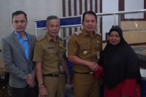 PENYERAHAN BANTUAN SARANA DISTRIBUSI PERDAGANGAN