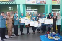 PENYERAHAN BANTUAN DAN KEGIATAN LOMBA MASAK SERBA IKAN KOTA PRABUMULIH TAHUN 2023