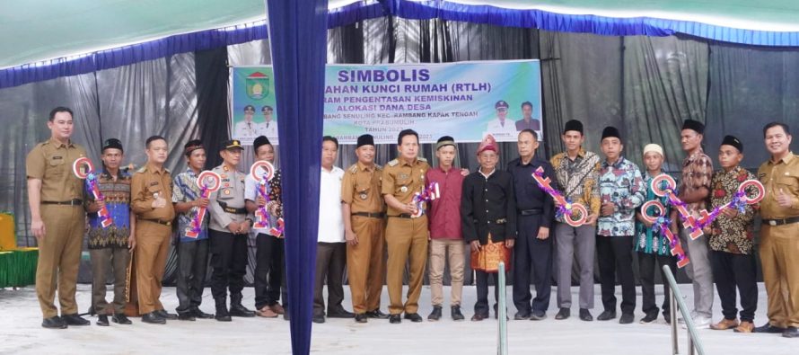 PENYERAHAN SIMBOLIS “RTLH” DESA RAMBANG SENULING & SEDEKAH ADAT.