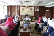 WALIKOTA PRABUMULIH TERIMA AUDIENSI PERKUMPULAN PENYELENGGARA JASABOGA INDONESIA (PPJI) KOTA PRABUMULIH