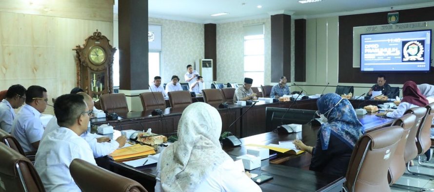 Rapat Koordinasi Membahas Rapeda-Raperda dalam PROPEMPERDA Kota Prabumulih Tahun 2023. Di Ruang Rapat Bapemperda DPRD Kota Prabumulih.
