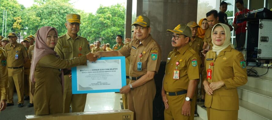 Apel Mingguan sekaligus Penyerahan Hadiah Lomba Literasi Budaya (Lomba Stand Kabupaten/Kota)