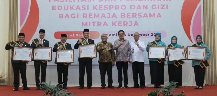 Pengukuhan Ayah Genre dan Bunda Genre.