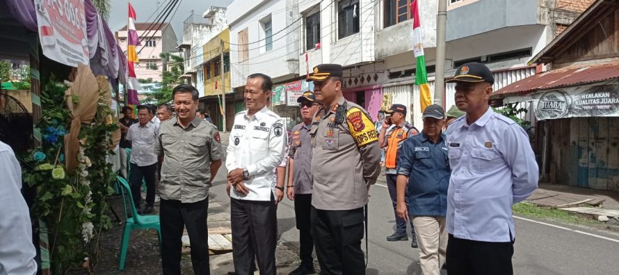 Penjabat Walikota Prabumulih H. Elman, ST, MM melakukan Monitoring di beberapa Tempat Pemungutan Suara (TPS) Kota Prabumulih