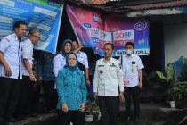Kegiatan kunjungan ke beberapa rumah penderita Stunting di Kota Prabumulih