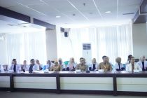 Penjabat Walikota Prabumulih H. Elman ST., MM menghadiri rapat penerimaan dan pembekalan Program Dokter Indonesia (PIDI) dan Peserta Internship Dokter Gigi Indonesia (PIDGI) Periode Mei Tahun 2024
