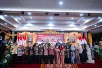 Penjabat Walikota Prabumulih, H. Elman, ST, MM bersama Pj. Ketua TP PKK Prabumulih, Hj. Windriana Elman menghadiri Pisah Sambut Penjabat Gubernur Sumatera Selatan dan Penjabat Ketua TP PKK Provinsi Sumatera Selatan