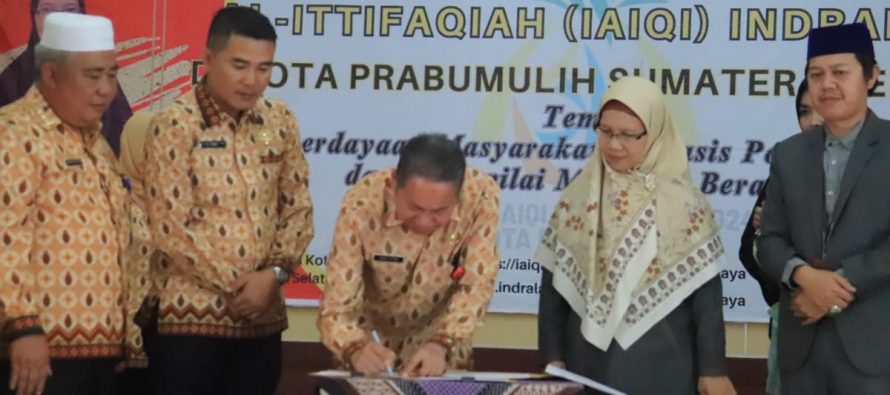 Prabumulih, Asisten III Setda Prabumulih Drs. Amilton Hadiri MoU sekaligus Penyerahan dan Pelepasan Mahasiswa Kuliah Kerja Nyata (KKN) Angkatan ke-19 Institut Agama Islam Al-Qur’an Al-Ittifaqiah (IAIQI) Indralaya di Kota Prabumulih