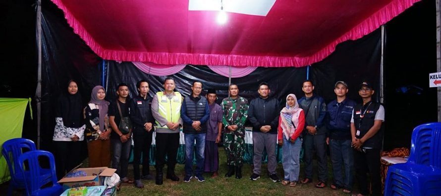 PJ WALIKOTA PRABUMULIH TINJAU BEBERAPA TPS, PASTIKAN PILKADA BERJALAN LANCAR