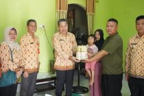 Pemberian Bantuan Sembako Terkait Kegiatan Penanganan Kerawanan Pangan dan Bahan Makanan Tambahan untuk Anak Stunting