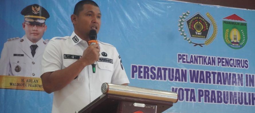 PEMKOT DUKUNG SINERGI DENGAN MEDIA DI ACARA PELANTIKAN PENGURUS PWI KOTA PRABUMULIH