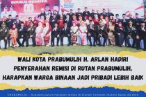 WALI KOTA PRABUMULIH H. ARLAN HADIRI PENYERAHAN REMISI DI RUTAN PRABUMULIH, HARAPKAN WARGA BINAAN JADI PRIBADI LEBIH BAIK