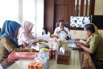 Audiensi Disperindag Kota Prabumulih dengan Wali Kota Prabumulih Terkait Hasil Kunjungan ke Kota Pekalongan, Cirebon, dan Lampung tentang Pengembangan Batik Prabumulih